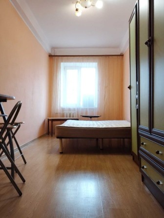 Уютная комната в коммуне в хорошем районе Черемушек - фото 1