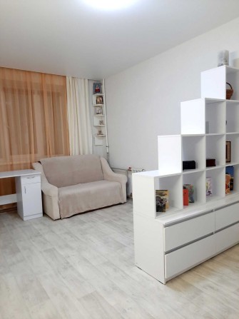 Продам затишну кімнату,пр-т Героїв Сталінграду 41А - фото 1