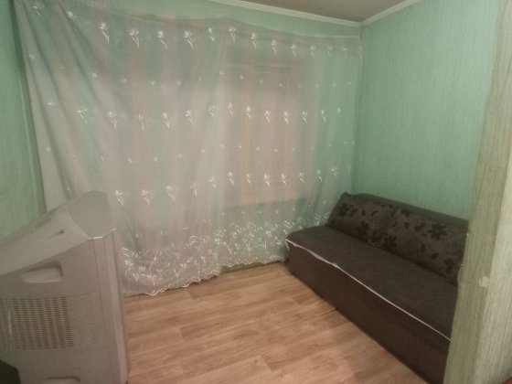 Продам МЕГА -дешевую гостинку метро Индустриальная 1-а минута Харьков