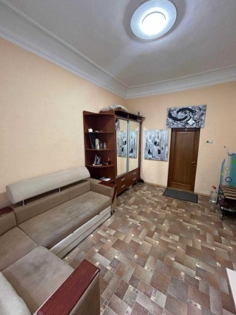 Продам комнату в малой коммуне в центре города. - фото 1