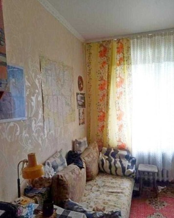 Продам дёшево гостинку возле метро Тракторный завод - фото 1