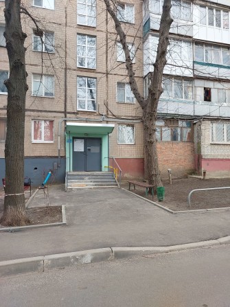 Срочно продам комнату на Гвардейцев Широнивцев - фото 1