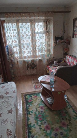 Продам комнату в коммуне 4/5, Юго-Западный массив/ 1 ст. - фото 1