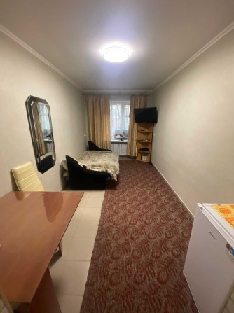 Продам комнату  14 кв.м. с ремонтом и мебелью - фото 1