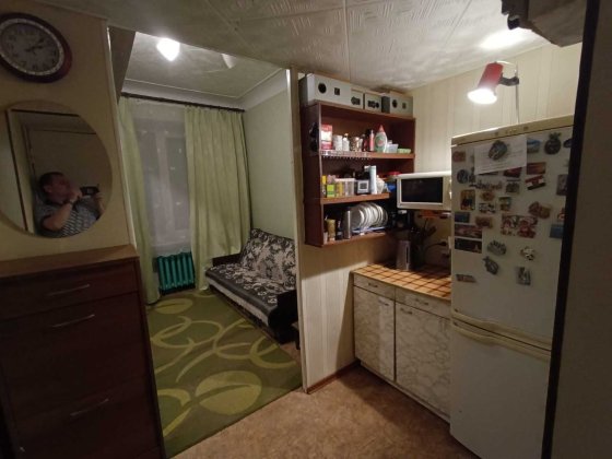 Продам 2-к.гостинку возле м.ХТЗ Харьков