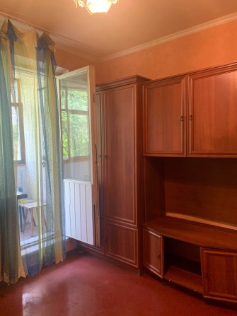 Продам комнату с балконом Сосновая горка Клочковская ТЦ КЛАСС Т - фото 1