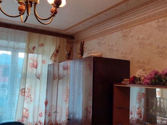 Кімната в гуртожитку Узин Узин