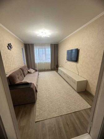 3к квартира Левада, вул. Хмельницького, 60 м2, з меблями і технікою! - фото 1