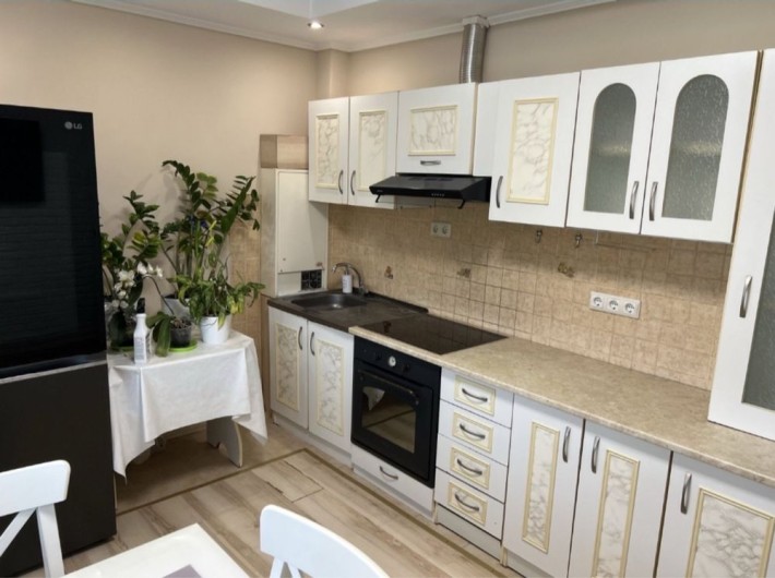 Продаж квартири з шикарним ремонтом - фото 1