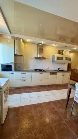 Продаж двокімнатної квартири в центрі - фото 1