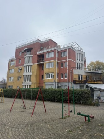 Продаж 2 кімнатної квартири Парковий Проїзд - фото 1