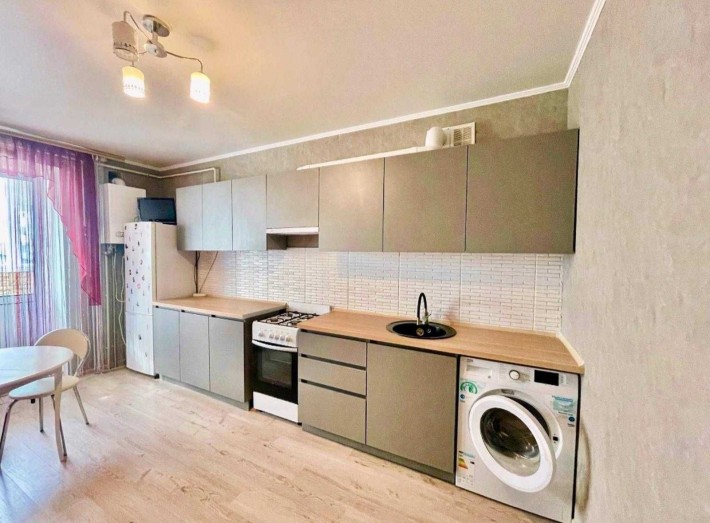 Продаж 1-кімн квартири з меблями, технікою, автономка, будинок 2019 р. - фото 1