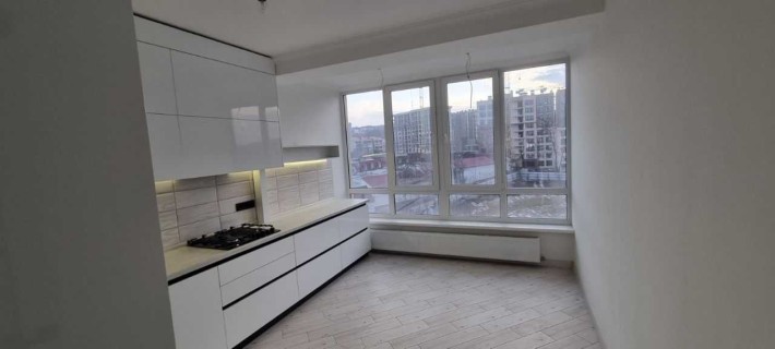 2-кімн.новобудова 73,50м2, ремонт, Пр.Незалежності 116А, р-н ТЦ Майдан - фото 1