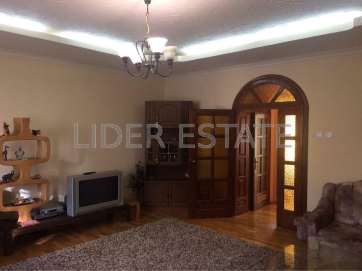 Продам 3-кімнатну квартиру - фото 1