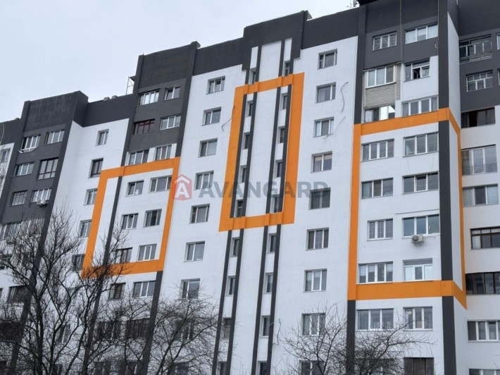 Тепла 3-кімнатна квартира в цегляному будинку з ОСББ біля річки! - фото 1