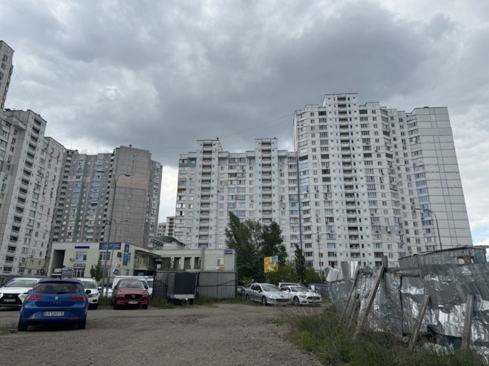 Двокімнатна квартира в Києві, Деснянський район - фото 1