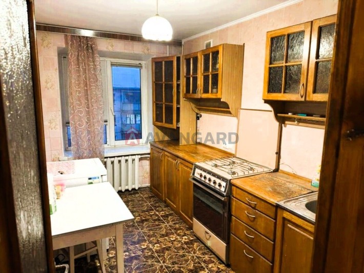 Продам затишну 3-кім. квартиру в тихому районі - фото 1
