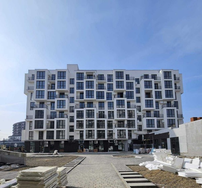 Продаж двокімнатної квартири на ідеальному поверсі в зданому ЖК - фото 1