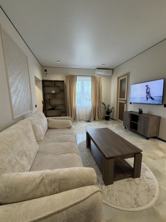 Продаж стильної квартири по вул. Берчені - фото 1
