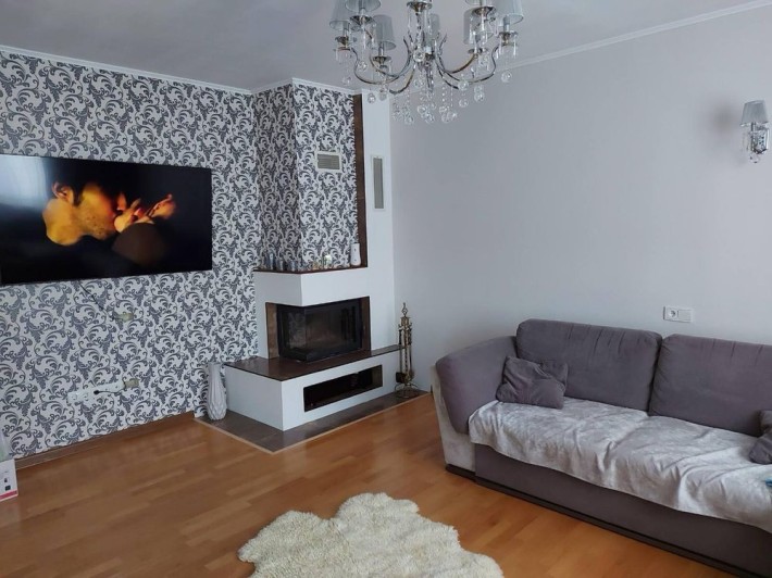 Продаж 4-кімнатної квартири - фото 1