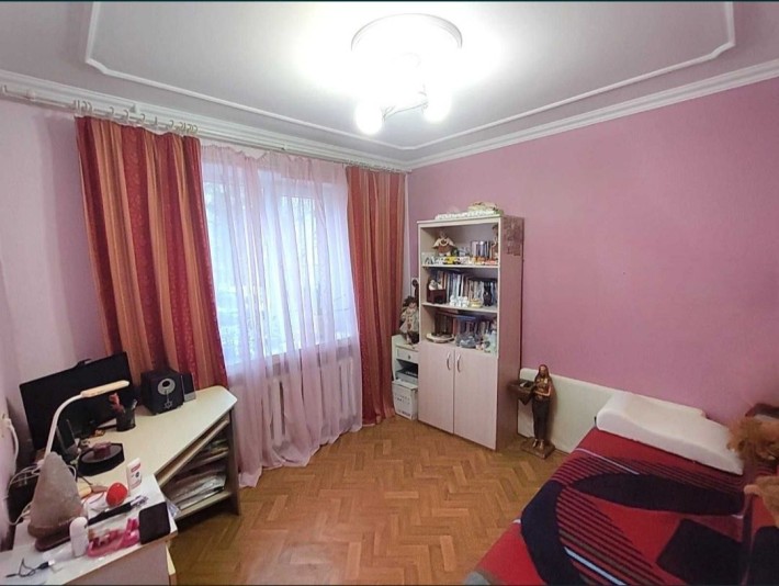 Продам 3 кімнатну квартиру в районі  ,,Депот,, від власника - фото 1