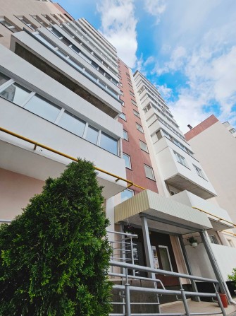 Продаж просторої 3к в Новобудові р-н Корольова - фото 1