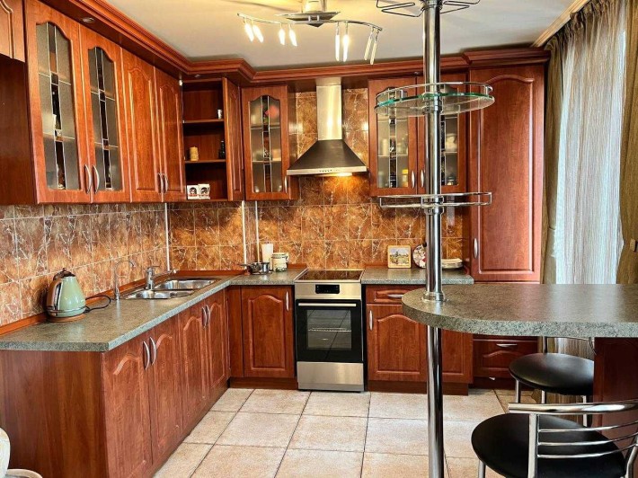 Продаж 3х кім квартири 5 кутів 85м2 з Ремонтом - фото 1