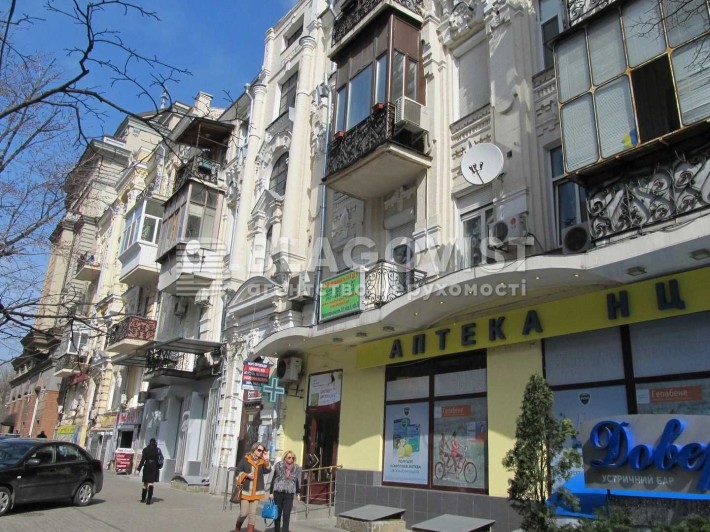 2к квартира, 63.5м кв, вул Велика Васильківська 81. Під ремонт 85000$ - фото 1