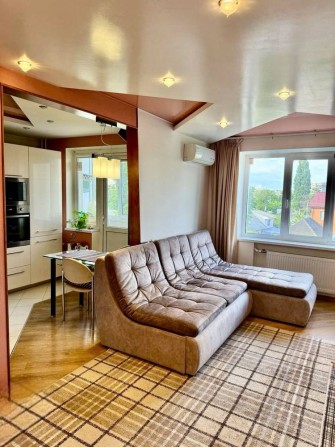 Продаж простороі 3 кім.кв. з ремонтом, меблями та технікою, р-н Астри - фото 1