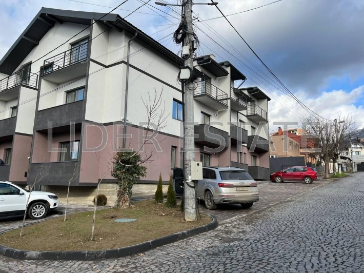 Продаж чудової 2х кімнатної квартири в Ужгороді - фото 1