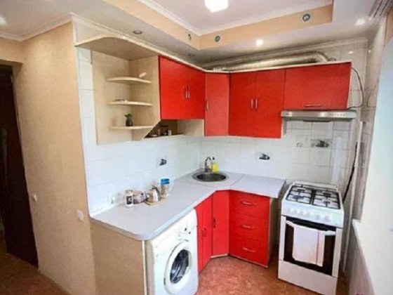 Продаж 1-кімнатної квартири з ремонтом у Святошинському районі вул. Гната Юри, 1/11 Київ