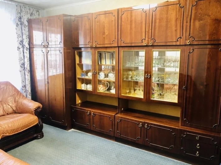 Продам 3 кімнатну квартиру по вул.Дніпровська набережна, 9а - фото 1
