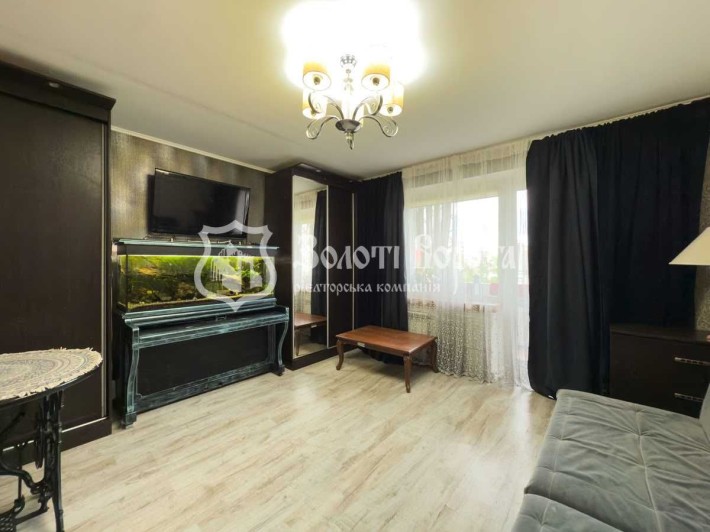 Квартира, 3к. Гарний стан. Прирічна, 17д, Оболонь, Оболонський район - фото 1