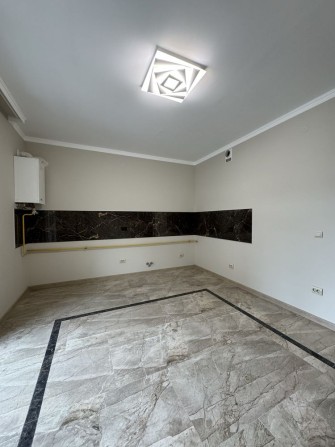 Продаж двокімнатної квартири. Центр - фото 1