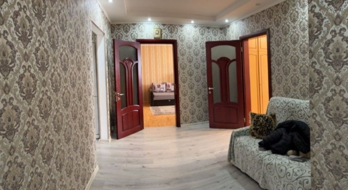 Продаж 3квартиои .Вул.Ужвій 5.Подільський - фото 1