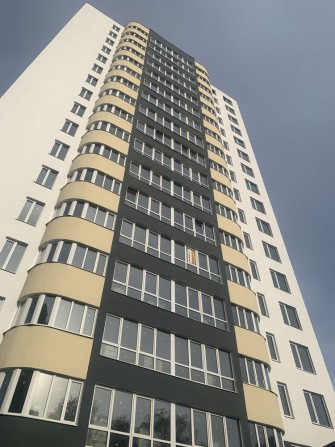 Однокімнатна квартира в новобудові ,центр, 52.5м2,6поверх - фото 1
