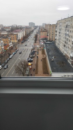 Продам 1 комнатную квартиру в центре - фото 1