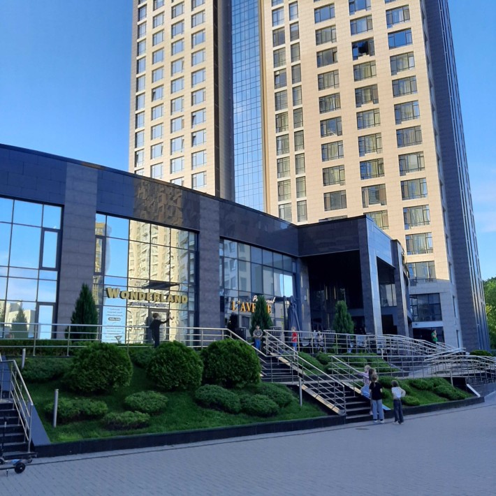 Продається євродвушка в ЖК "Парк Авеню", 5 хв. метро "Голосіївська" - фото 1