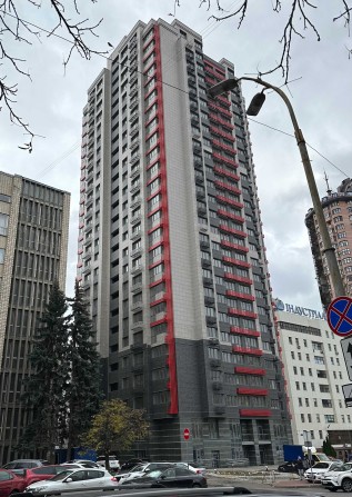 !Продам 3 ком квартиру ЖК Гвардейский, Алмазова 18/7 - фото 1