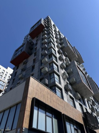 Продам 2-ух ком квартиру ЖК Пятый континет - фото 1