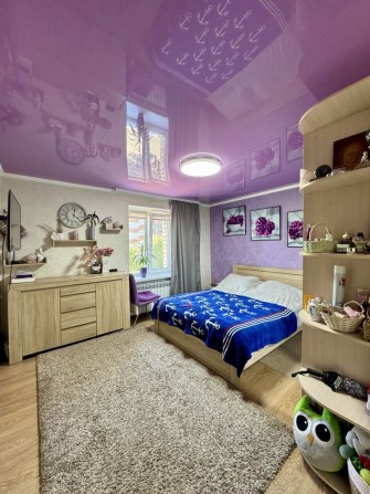 Продам 3к жм Красный Камень ул Савкина кирпичный дом - фото 1