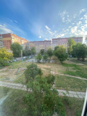 Продам 2хкімнатну квартиру в районі Каравана Лів-3 середній поверх - фото 1