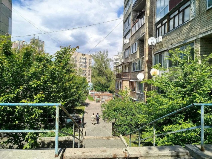 Продаж 2к кв 50.2 м2  Китаївська 14-16 Мишеловка Голосіївський - фото 1