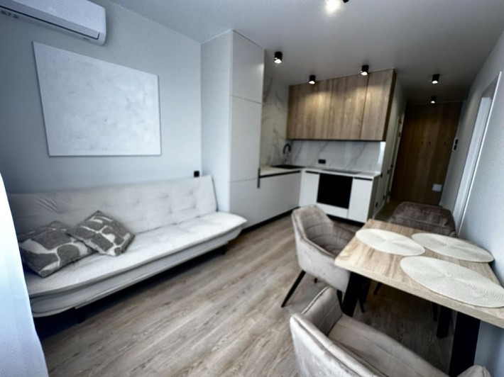 1 квартира 40м2 з ремонтом ЖК Варшавський - фото 1