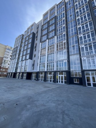 Продаж 2к квартири. 94 м². Центр. вул.Стуса. - фото 1