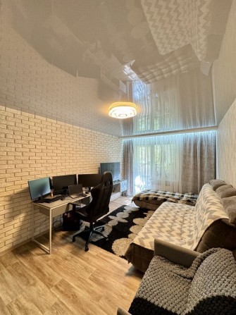 3-комнатная квартира на Красном Камне — ул. Савкина, 4 | 73 м² - фото 1