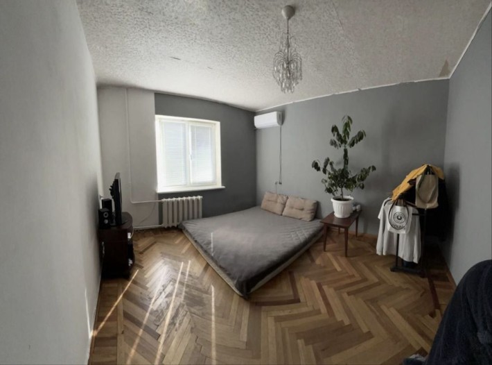 Продам 2 хквартиру Чешка проспект Героев на Победе 6 - фото 1