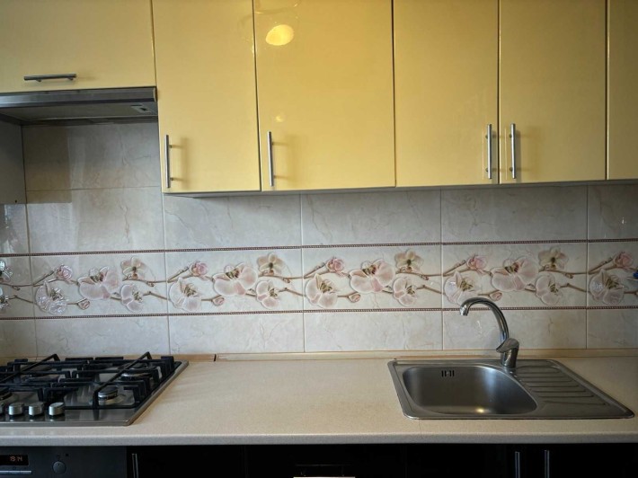 (8) Продам 3-ох кімнатну квартиру на Ближньому Замості 9726 - фото 1