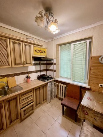 Продаж 2к квартири вул. Якуба Коласа Житомирська 50 кв м Святошин - фото 1