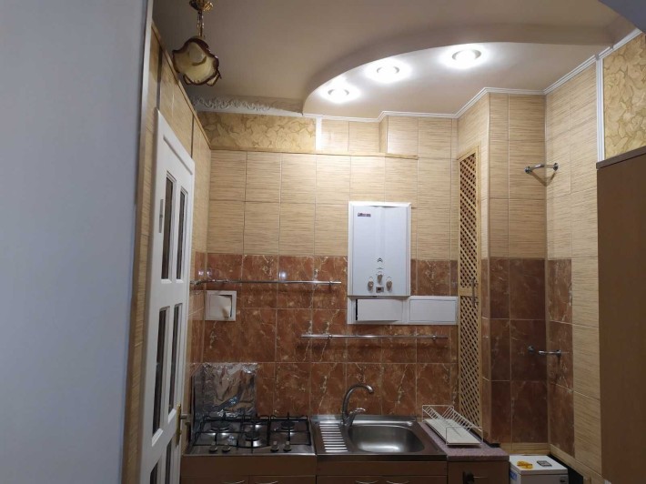 Унікальна пропозиція. Продам частину приватного будинку в центрі міста - фото 1